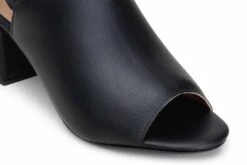 Iolanda Black 8 Iolanda Black -ALTERCORE Sales Store 004969 5 9