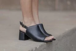 Iolanda Black 10 Iolanda Black -ALTERCORE Sales Store 004969 7 9