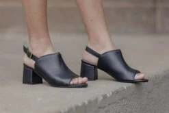 Iolanda Black 11 Iolanda Black -ALTERCORE Sales Store 004969 8 9