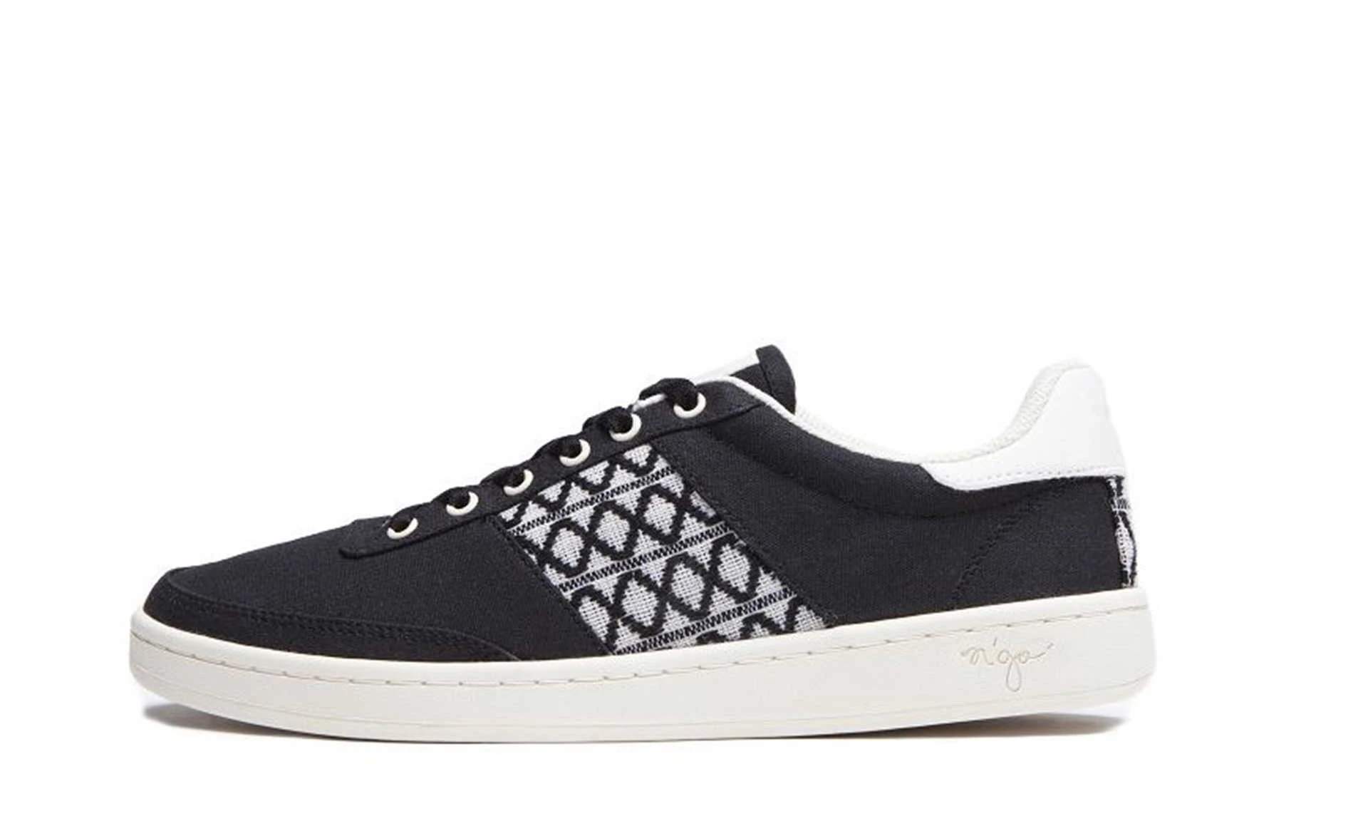 Saigon Hoa Lu Canvas Black 2 Saigon Hoa Lu Canvas Black - Image 2